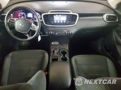 Zdjęcie 8 z 14 samochodu: 2020 KIA SORENTO L VIN:5XYPG4A33LG656539 - miniatura