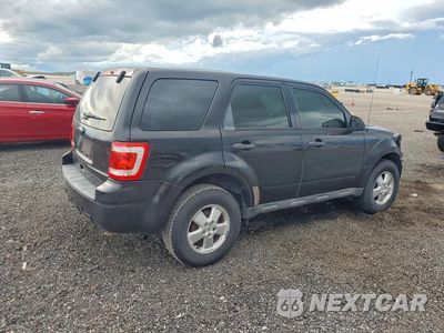 Trzecie zdjęcie samochodu z tyłu: 2011 FORD ESCAPE XLS VIN:1FMCU0C79BKC40225 - miniatura