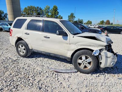 Czwarte zdjęcie samochodu z boku: 2012 FORD ESCAPE XLT VIN:1FMCU0DG5CKA00427 - miniatura
