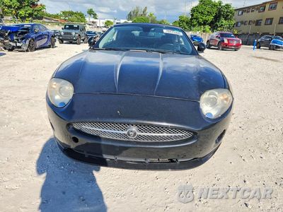 Piąte zdjęcie samochodu w środku: 2008 JAGUAR XK VIN:SAJWA44BX85823335 - miniatura