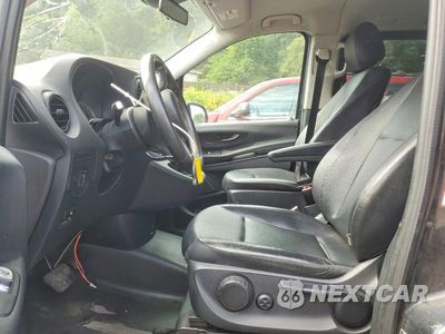 Zdjęcie 7 z 12 samochodu: 2018 MERCEDES-BENZ METRIS VIN:WD4PG2EE0J3368341 - miniatura