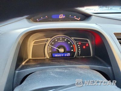 Zdjęcie 9 z 12 samochodu: 2006 HONDA CIVIC LX VIN:1HGFA16536L145154 - miniatura