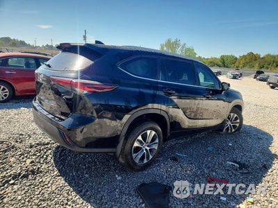 Trzecie zdjęcie samochodu z tyłu: 2026 TOYOTA HIGHLANDER XLE VIN:5TDKDRBH3TS598493 - miniatura