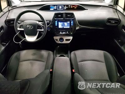 Zdjęcie 8 z 13 samochodu: 2017 TOYOTA PRIUS TWO VIN:JTDKBRFU2H3037885 - miniatura
