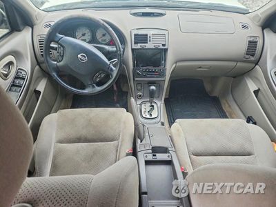 Zdjęcie 8 z 12 samochodu: 2002 NISSAN MAXIMA VIN:JN1DA31D52T417314 - miniatura