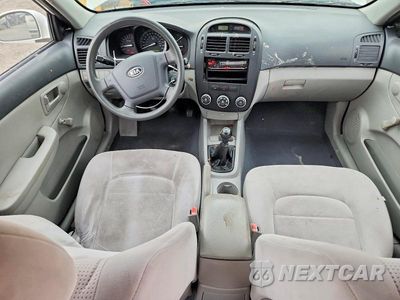 Zdjęcie 8 z 13 samochodu: 2009 KIA SPECTRA LX VIN:KNAFE221195610399 - miniatura