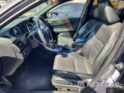 Zdjęcie 7 z 12 samochodu: 2016 HONDA ACCORD SPORT VIN:1HGCR2F56GA239172 - miniatura