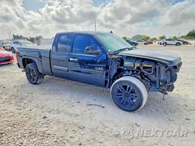Czwarte zdjęcie samochodu z boku: 2013 CHEVROLET SILVERADO C1500 LT VIN:1GCRCSE08DZ382850 - miniatura