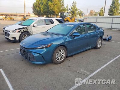 2025 TOYOTA CAMRY LE 4T1DAACK6SU068568 - główne zdjęcie licytacji z USA - miniatura