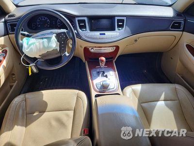 Zdjęcie 8 z 13 samochodu: 2012 HYUNDAI GENESIS 3.8L VIN:KMHGC4DD3CU151661 - miniatura