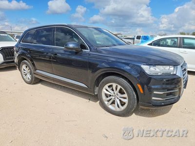 Czwarte zdjęcie samochodu z boku: 2017 AUDI Q7 PREMIUM PLUS VIN:WA1LHAF74HD050981 - miniatura