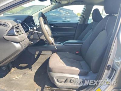 Zdjęcie 7 z 12 samochodu: 2022 TOYOTA CAMRY LE VIN:4T1C11AK6NU015890 - miniatura