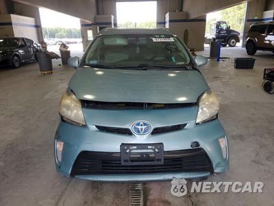 Piąte zdjęcie samochodu w środku: 2013 TOYOTA PRIUS FOUR VIN:JTDKN3DU0D1686047 - miniatura