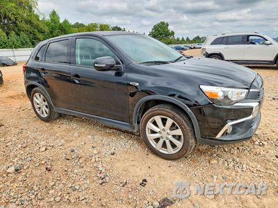 Czwarte zdjęcie samochodu z boku: 2017 MITSUBISHI OUTLANDER SPORT ES VIN:JA4AR3AU4HZ009606 - miniatura