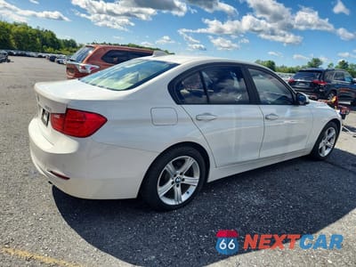 Trzecie zdjęcie samochodu z tyłu: 2013 BMW 328 XI SULEV VIN:WBA3B5C51DF591077 - miniatura