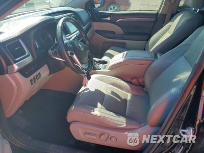 Zdjęcie 7 z 13 samochodu: 2017 TOYOTA HIGHLANDER LIMITED PLATINUM VIN:5TDDZRFH1HS361416 - miniatura