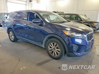Czwarte zdjęcie samochodu z boku: 2020 KIA SORENTO S VIN:5XYPGDA56LG615002 - miniatura