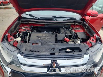 Zdjęcie 12 z 14 samochodu: 2016 MITSUBISHI OUTLANDER SE VIN:JA4AZ3A31GZ004014 - miniatura