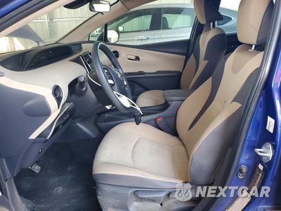 Zdjęcie 7 z 12 samochodu: 2017 TOYOTA PRIUS TWO VIN:JTDKBRFU5H3050470 - miniatura