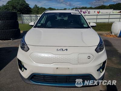 Piąte zdjęcie samochodu w środku: 2022 KIA NIRO EV S VIN:KNDCC3LG9N5159849 - miniatura