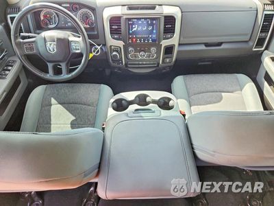Zdjęcie 8 z 12 samochodu: 2019 RAM 1500 CLASSIC SLT VIN:1C6RR7LG7KS595846 - miniatura