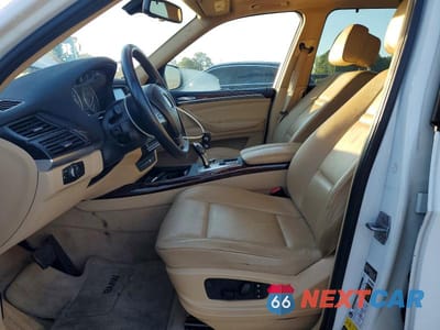 Zdjęcie 7 z 13 samochodu: 2013 BMW X5 XDRIVE35I VIN:5UXZV4C55D0B17393 - miniatura