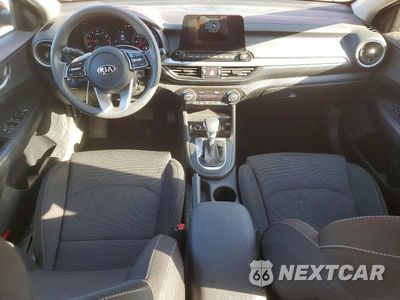 Zdjęcie 8 z 12 samochodu: 2019 KIA FORTE LXS VIN:3KPF24AD6KE013505 - miniatura