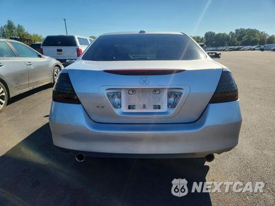 Zdjęcie 6 z 12 samochodu: 2006 HONDA ACCORD EX VIN:1HGCM66856A052410 - miniatura
