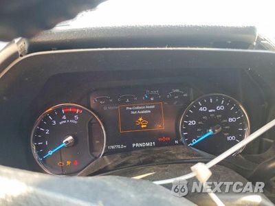Zdjęcie 9 z 13 samochodu: 2019 FORD F350 SUPER DUTY VIN:1FT8W3DT2KEF11867 - miniatura