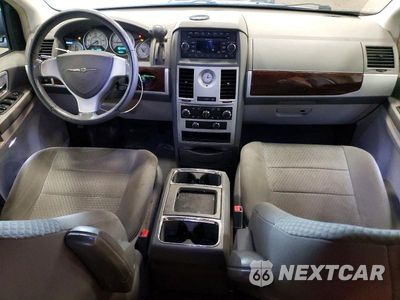 Zdjęcie 8 z 13 samochodu: 2010 CHRYSLER TOWN & COUNTRY TOURING VIN:2A4RR5D1XAR183941 - miniatura