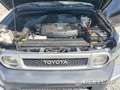 Zdjęcie 11 z 12 samochodu: 2007 TOYOTA FJ CRUISER BASE VIN:JTEBU11F070081190 - miniatura