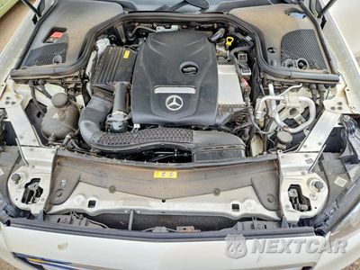 Zdjęcie 11 z 12 samochodu: 2017 MERCEDES-BENZ E 300 4MATIC VIN:WDDZF4KB9HA256192 - miniatura