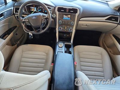 Zdjęcie 8 z 12 samochodu: 2017 FORD FUSION SE HYBRID VIN:3FA6P0LU0HR144587 - miniatura