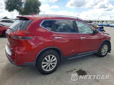 Trzecie zdjęcie samochodu z tyłu: 2018 NISSAN ROGUE SV VIN:5N1AT2MT1JC841588 - miniatura