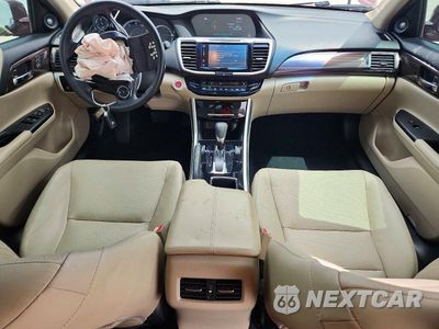 Zdjęcie 8 z 13 samochodu: 2017 HONDA ACCORD EXL VIN:1HGCR3F82HA044106 - miniatura