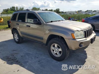 Czwarte zdjęcie samochodu z boku: 2006 JEEP GRAND CHEROKEE LAREDO VIN:1J4GR48K06C100862 - miniatura