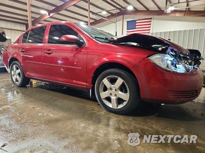 Czwarte zdjęcie samochodu z boku: 2010 CHEVROLET COBALT 1LT VIN:1G1AD5F50A7115045 - miniatura