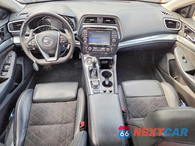 Zdjęcie 8 z 12 samochodu: 2016 NISSAN MAXIMA 3.5 SR VIN:1N4AA6AP9GC434951 - miniatura