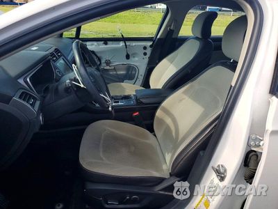 Zdjęcie 7 z 13 samochodu: 2019 FORD FUSION SE VIN:3FA6P0HD5KR228341 - miniatura