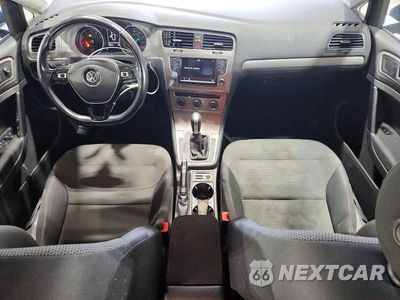 Zdjęcie 8 z 12 samochodu: 2016 VOLKSWAGEN GOLF SPORTWAGEN S VIN:3VWC17AU5GM516895 - miniatura