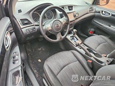 Zdjęcie 8 z 12 samochodu: 2019 NISSAN SENTRA SV VIN:3N1AB7AP3KY244076 - miniatura