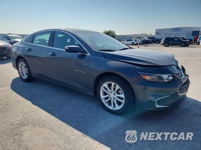 Czwarte zdjęcie samochodu z boku: 2017 CHEVROLET MALIBU LT VIN:1G1ZE5STXHF259979 - miniatura