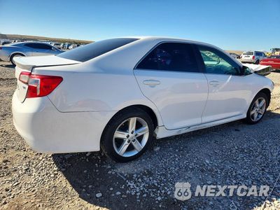 Trzecie zdjęcie samochodu z tyłu: 2014 TOYOTA CAMRY SE VIN:4T1BF1FKXEU422889 - miniatura