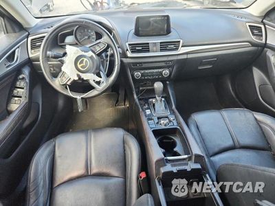 Zdjęcie 8 z 12 samochodu: 2018 MAZDA 3 TOURING VIN:3MZBN1L33JM188532 - miniatura