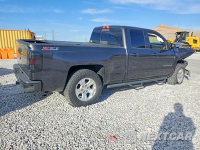 Trzecie zdjęcie samochodu z tyłu: 2016 CHEVROLET SILVERADO K1500 LT VIN:1GCVKREC8GZ281056 - miniatura