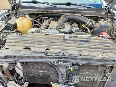 Zdjęcie 11 z 12 samochodu: 2017 NISSAN TITAN XD SL VIN:1N6BA1F45HN550716 - miniatura