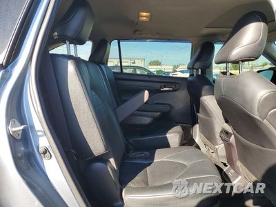 Zdjęcie 11 z 13 samochodu: 2021 TOYOTA HIGHLANDER XLE VIN:5TDHZRBH9MS140969 - miniatura