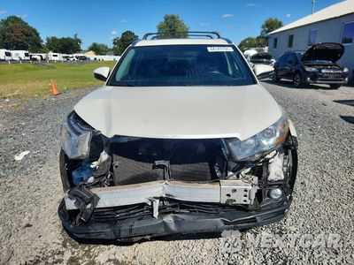 Piąte zdjęcie samochodu w środku: 2016 TOYOTA HIGHLANDER XLE VIN:5TDJKRFH7GS283357 - miniatura