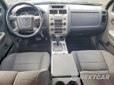 Zdjęcie 8 z 13 samochodu: 2010 FORD ESCAPE XLT VIN:1FMCU9D71AKC28474 - miniatura