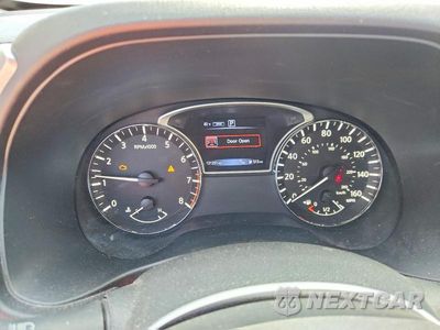 Zdjęcie 9 z 13 samochodu: 2017 NISSAN PATHFINDER SL VIN:5N1DR2MM5HC603029 - miniatura